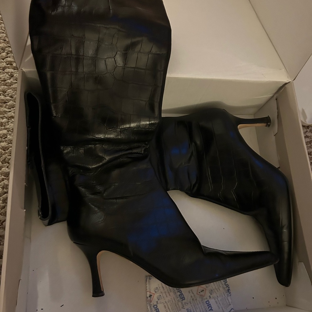 Black Croc-Embossed Women's Boots